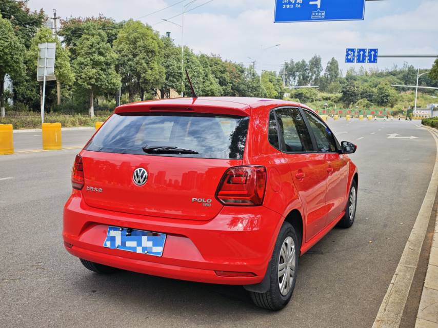 Volkswagen Polo 2019 car image #3