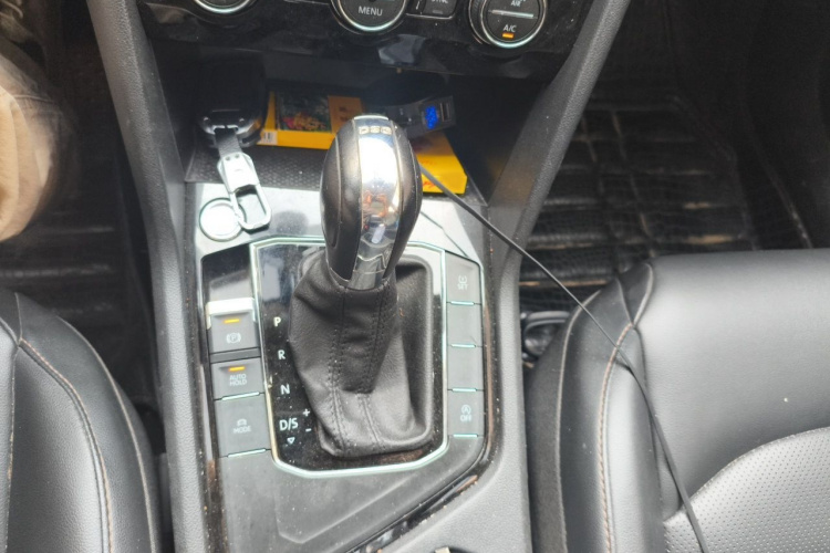 Volkswagen Tharu 2020 car image #18