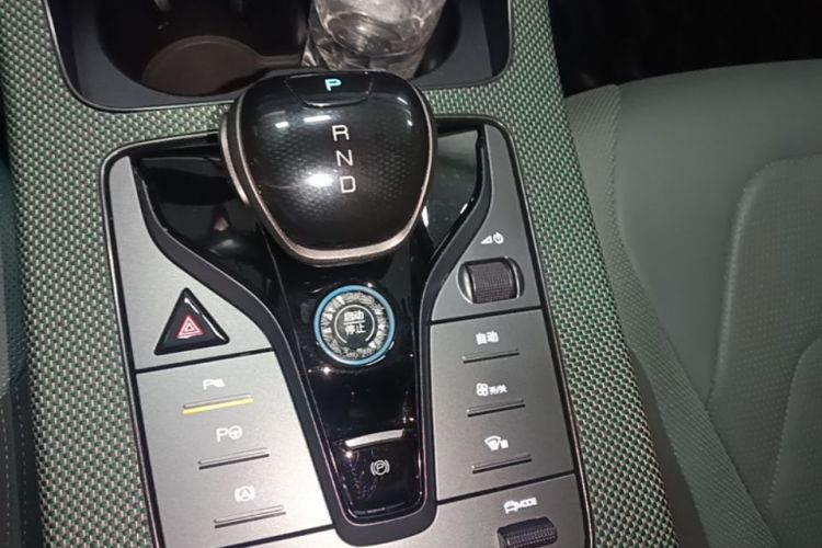 BYD Han 2022 car image #14