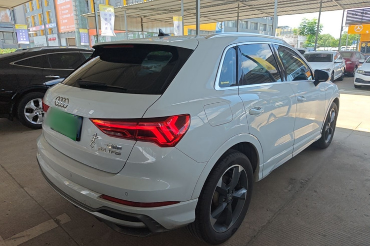 Audi Q3 2019 #7 Audi Q3 2019 car image #7