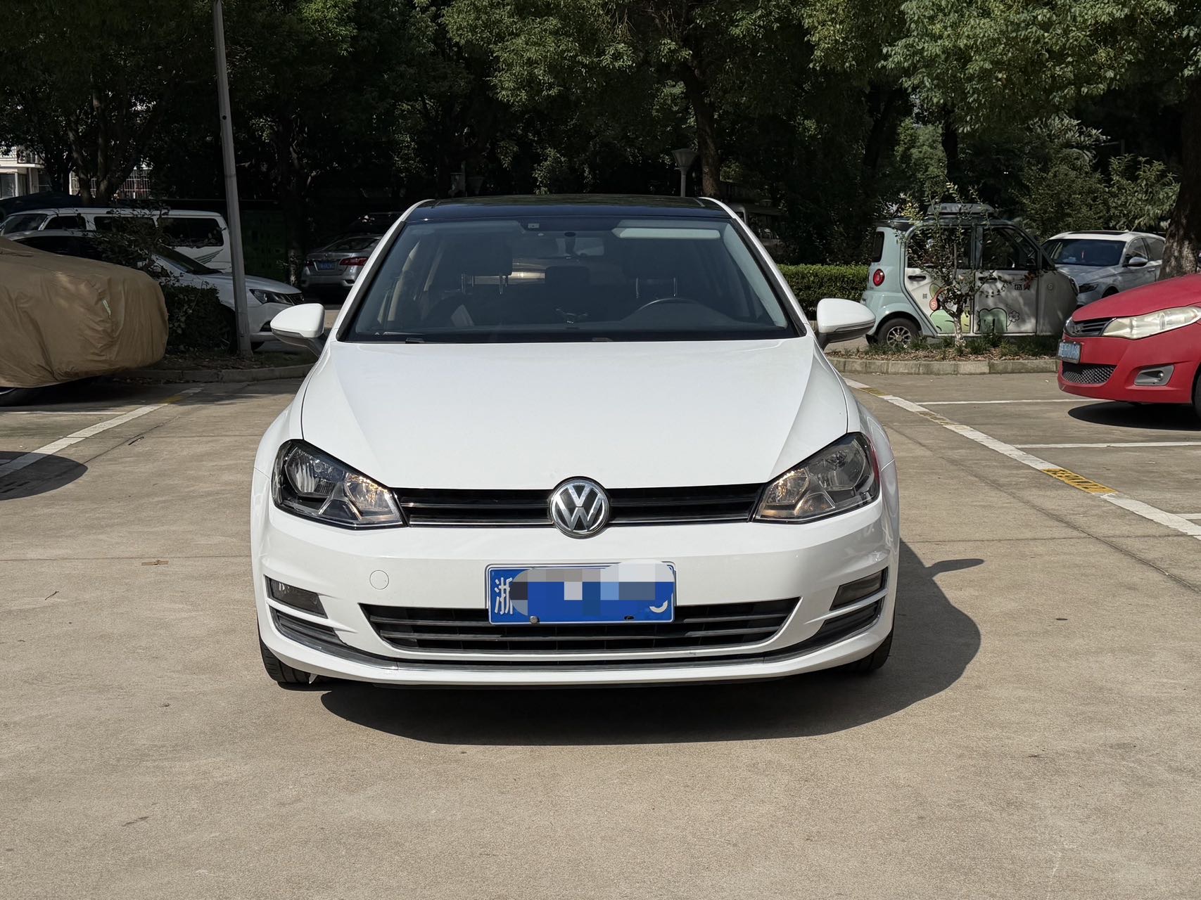 Volkswagen Golf 2015 car image #2