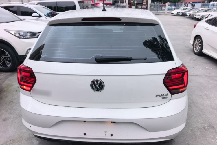 Volkswagen Polo 2021 car image #4