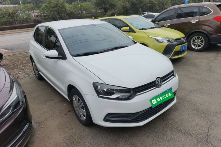 Volkswagen Polo 2019 car image #4