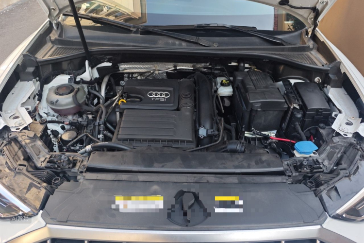 Audi Q3 2020 car image #22