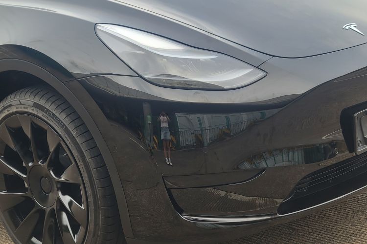 Tesla Model Y 2022 car image #5