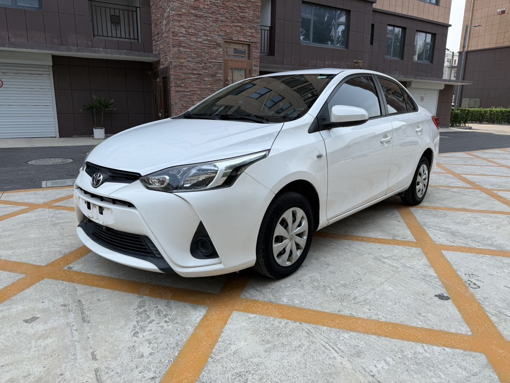 Toyota Yaris L Zhixiang 2017 Toyota Yaris L Zhixiang 2017 car image