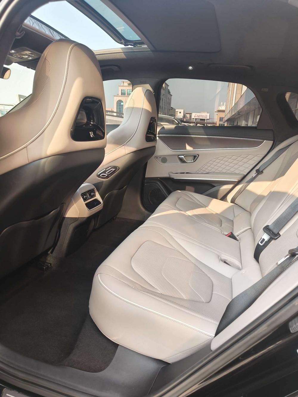 BYD Han 2024 imagem de carro #13