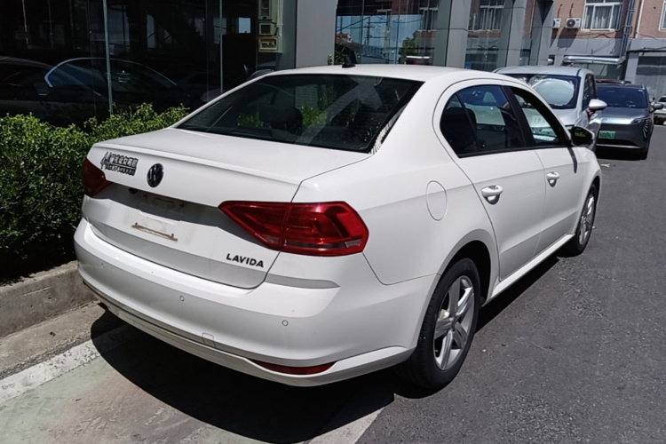 Volkswagen Lavida 2019 #7 Volkswagen Lavida 2019 car image #7