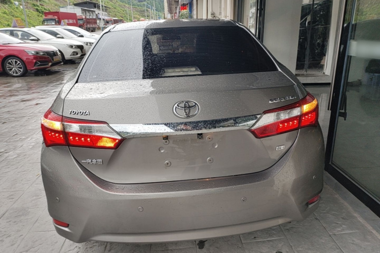 Toyota Corolla 2015 #6 Toyota Corolla 2015 car image #6