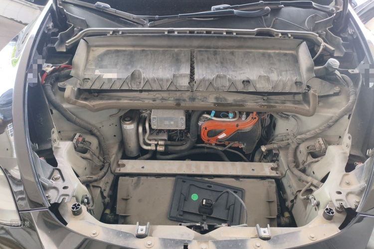 Tesla Model Y 2021 car image #22