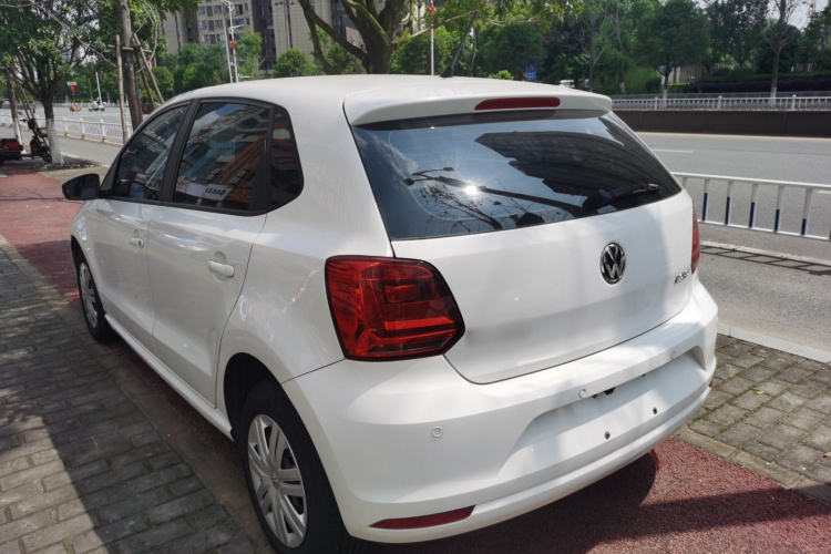 Volkswagen Polo 2018 car image #5