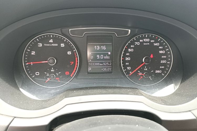 Audi Q3 2018 #16 Audi Q3 2018 car image #16