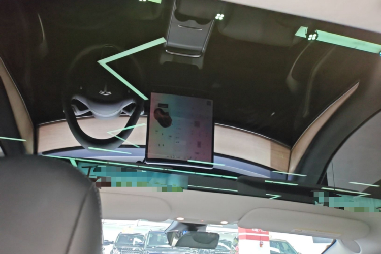 Tesla Model 3 2022 car image #20