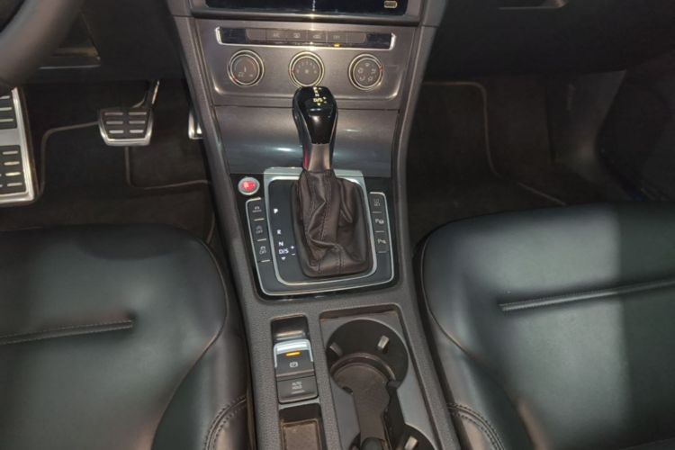 Volkswagen Golf 2018 #18 Volkswagen Golf 2018 car image #18