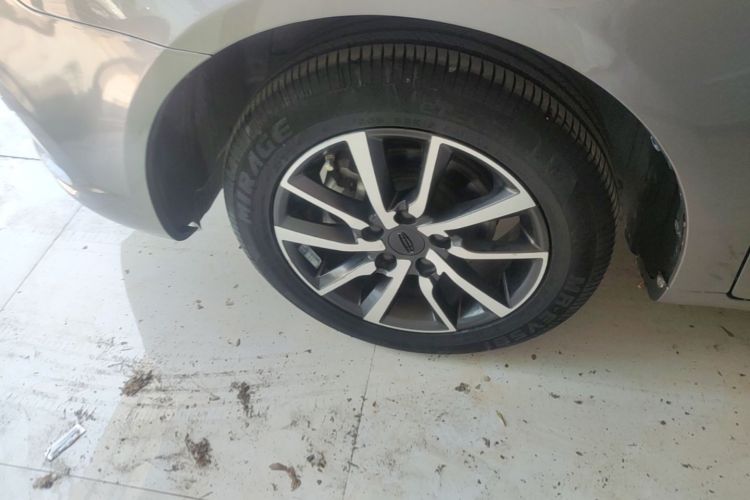 GEELY Emgrand 2019 #9 GEELY Emgrand 2019 car image #9