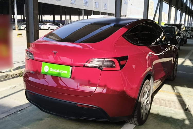 Tesla Model Y 2023 #7 Tesla Model Y 2023 car image #7