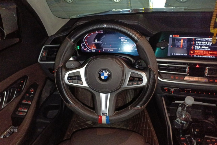 BMW 3 Series 2020 car image #12