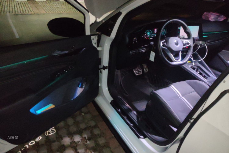 Volkswagen Golf 2022 immagine di auto #18