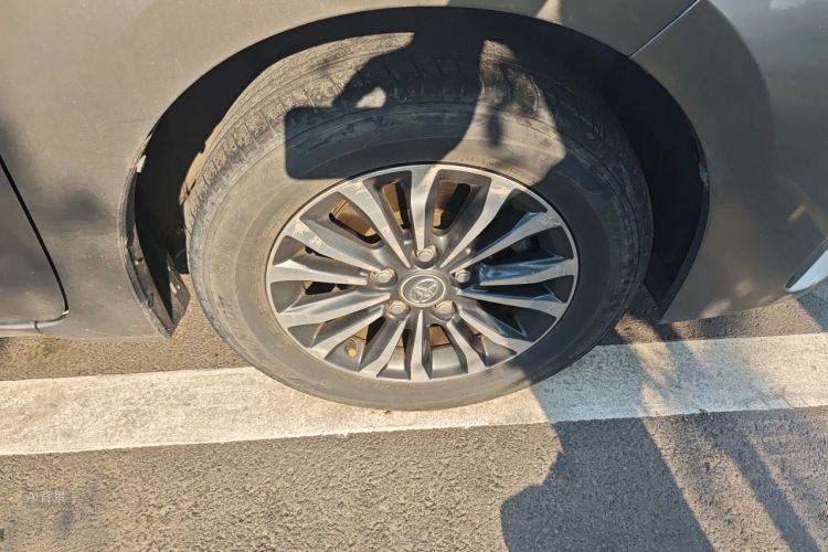 Toyota Corolla 2018 car image #9