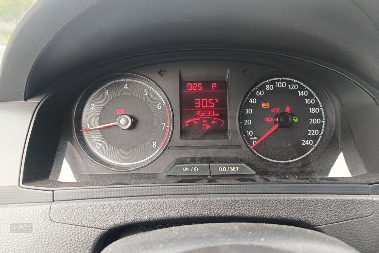 Volkswagen Santana 2017 car image #13