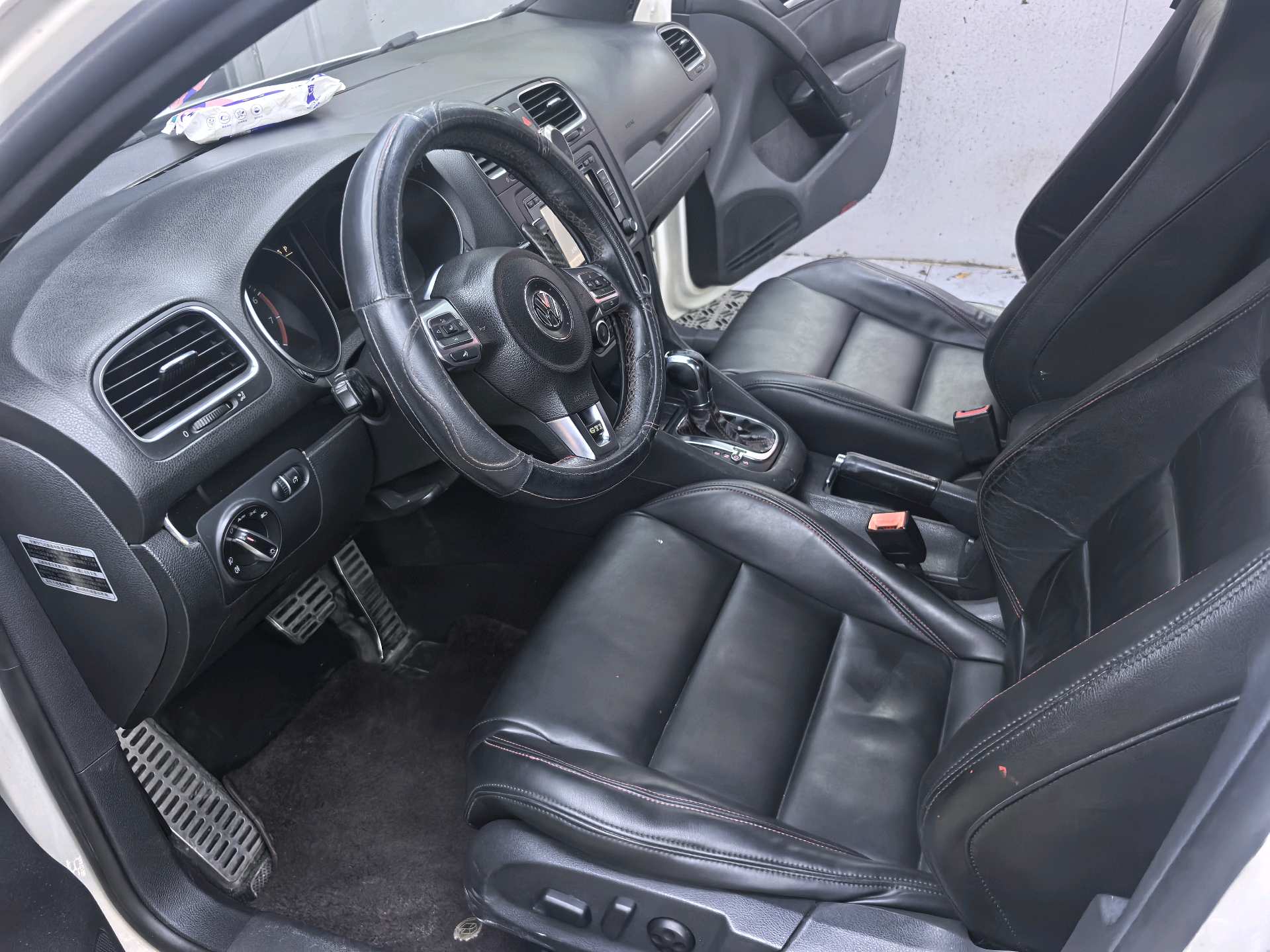 Volkswagen GolfGTI 2012 immagine di auto #5