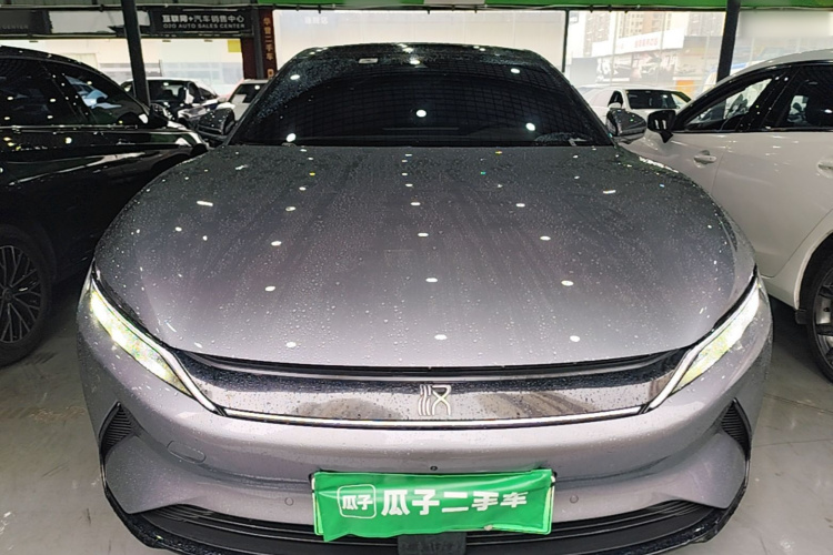 BYD Han 2022 #3 BYD Han 2022 car image #3