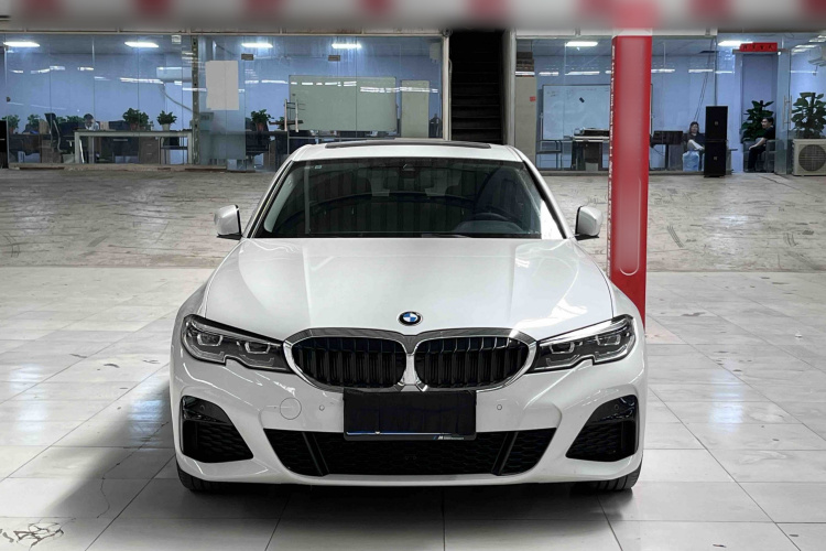 BMW 3 Series 2021 #3 BMW 3 Series 2021 car image #3