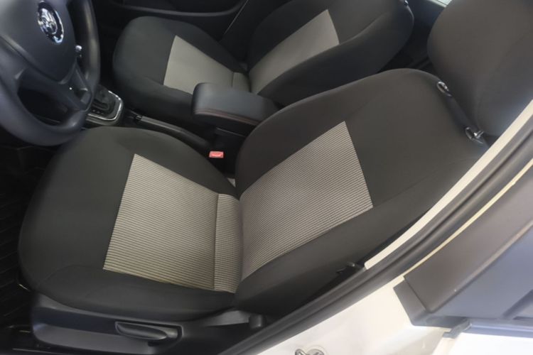 Volkswagen Polo 2017 #19 Volkswagen Polo 2017 car image #19