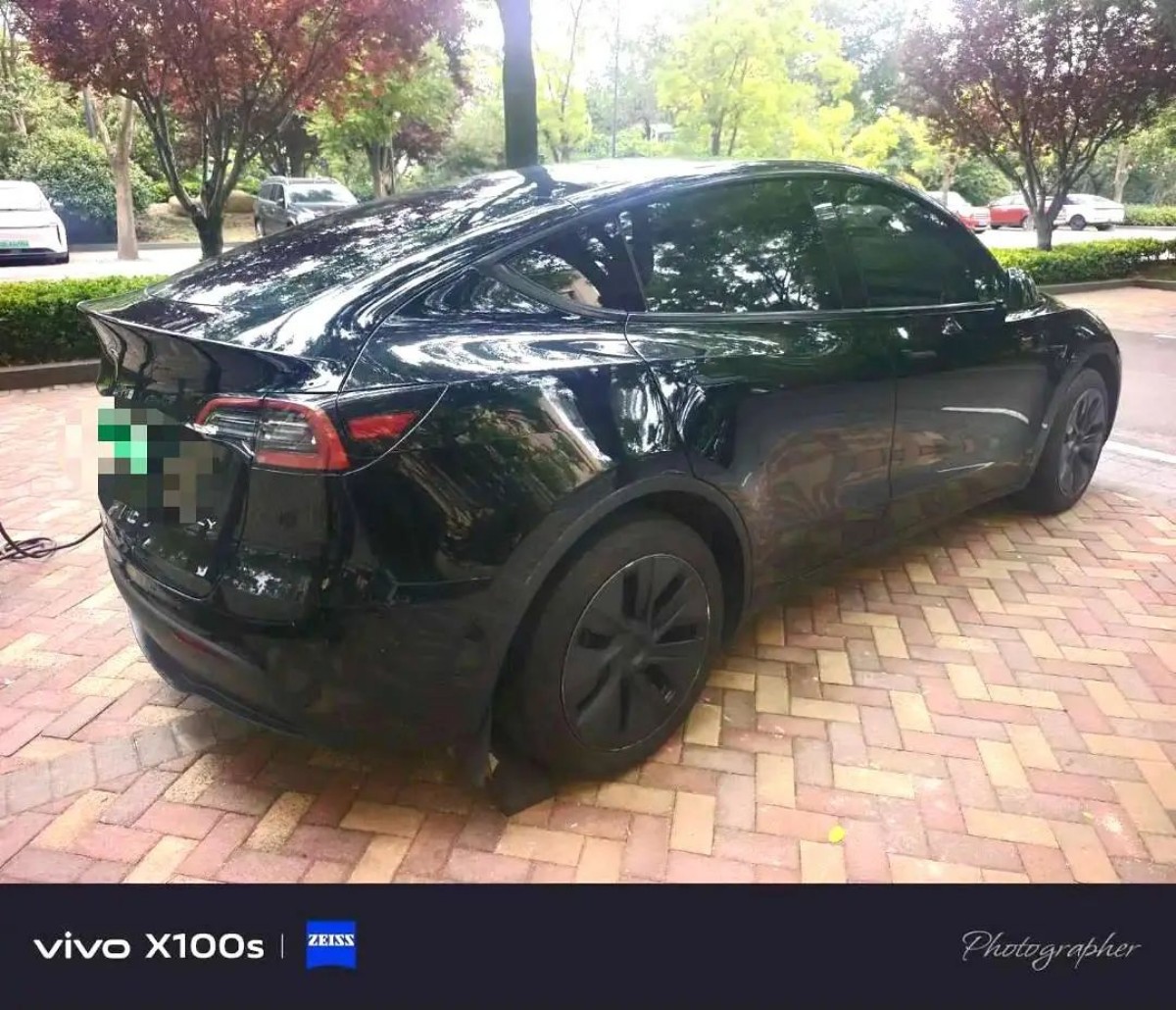 Tesla Model Y 2024 #3 Tesla Model Y 2024 immagine di auto #3