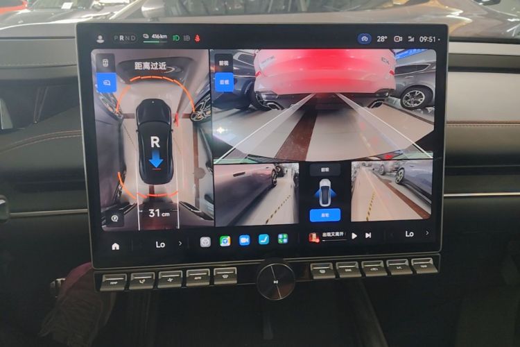 MI SU7 2025 immagine di auto #17