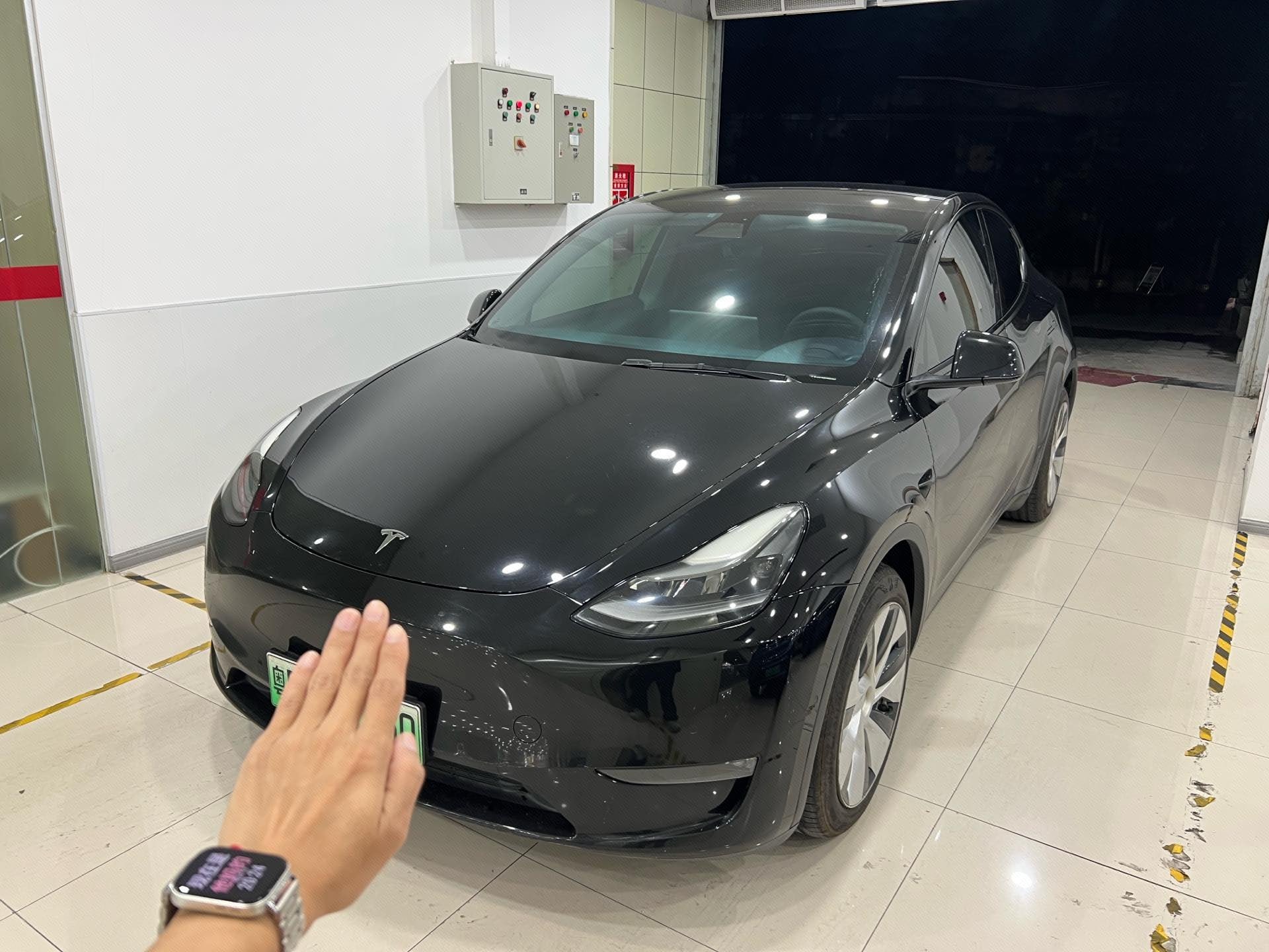Tesla Model Y 2021 Tesla Model Y 2021 car image