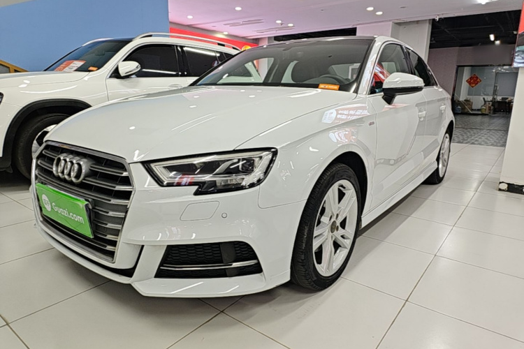 Audi A3 2020 car image #2