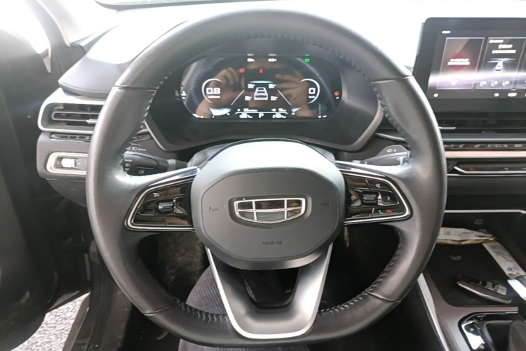 GEELY Emgrand 2022 car image #11