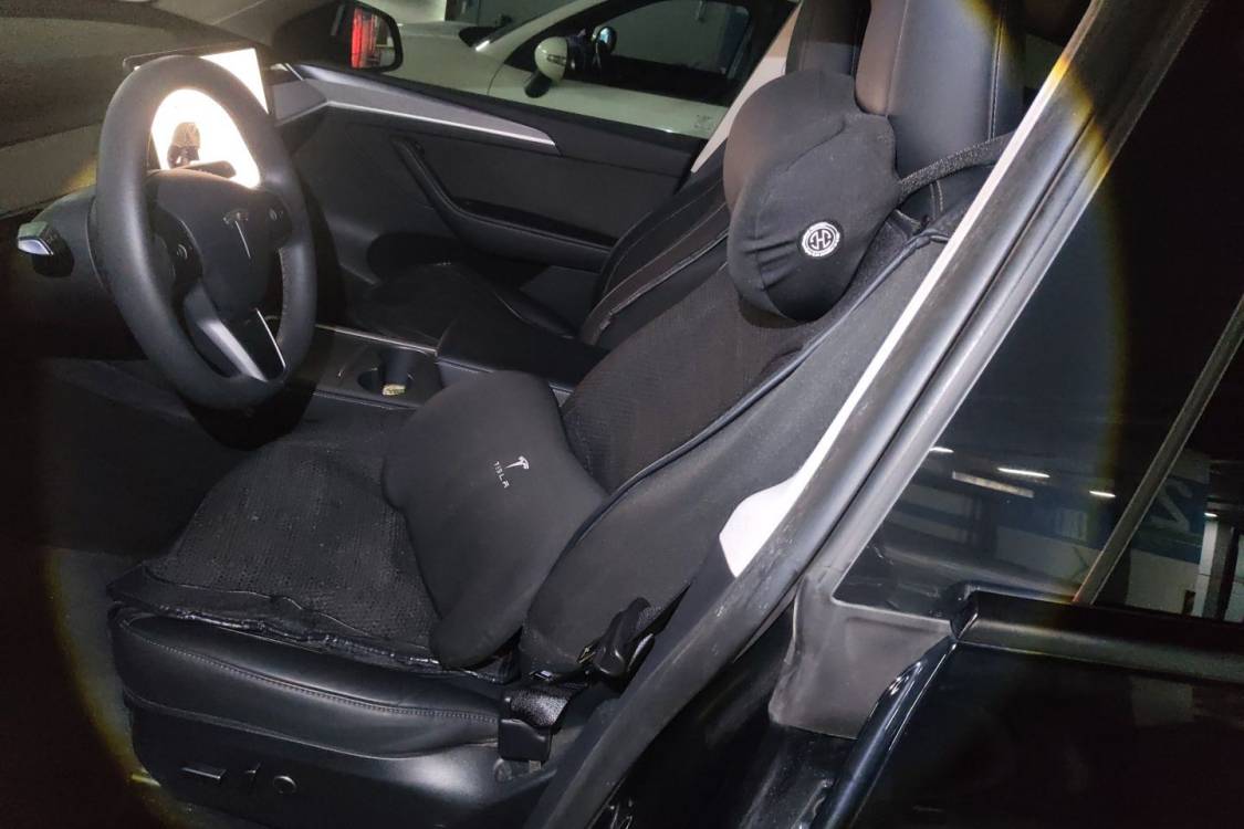 Tesla Model Y 2023 #18 Tesla Model Y 2023 car image #18