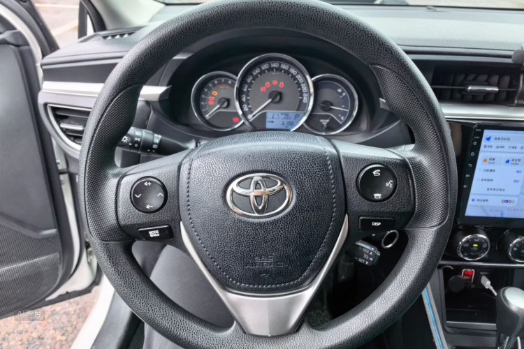 Toyota Corolla 2017 car image #13