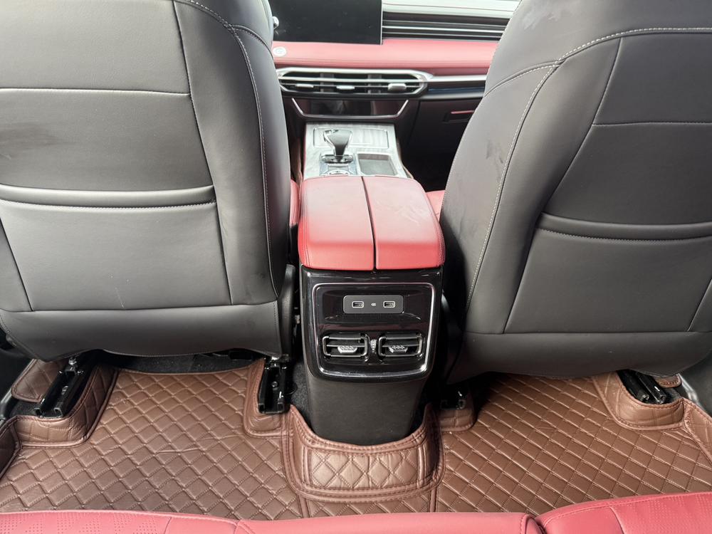 Jetour X70 PLUS 2022 car image #10