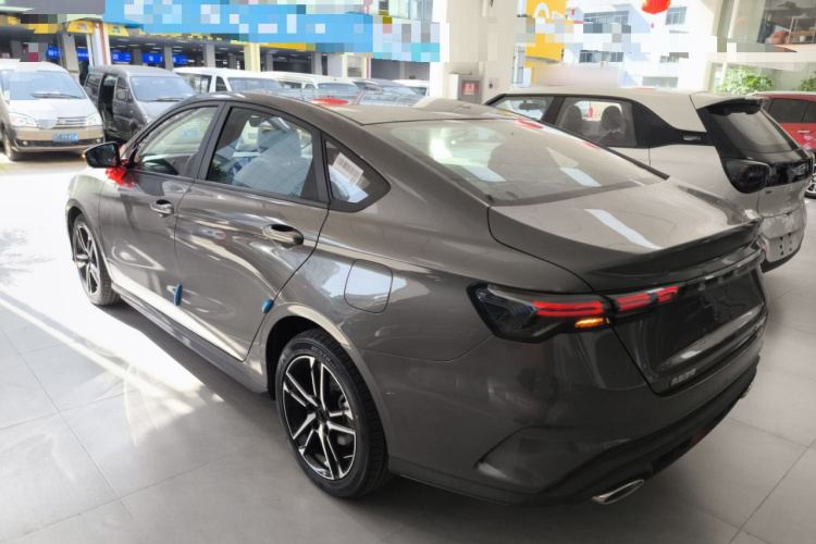 GEELY Binray 2026 immagine di auto #7