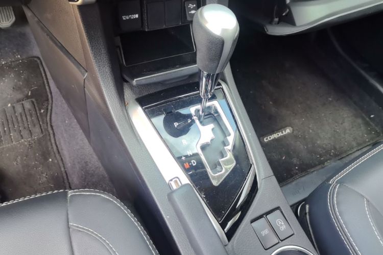 Toyota Corolla 2018 #16 Toyota Corolla 2018 car image #16