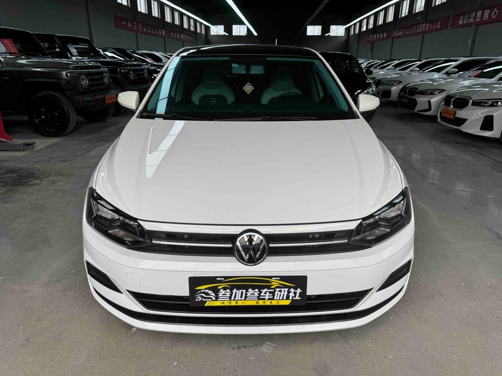 Volkswagen Polo 2023 car image #2