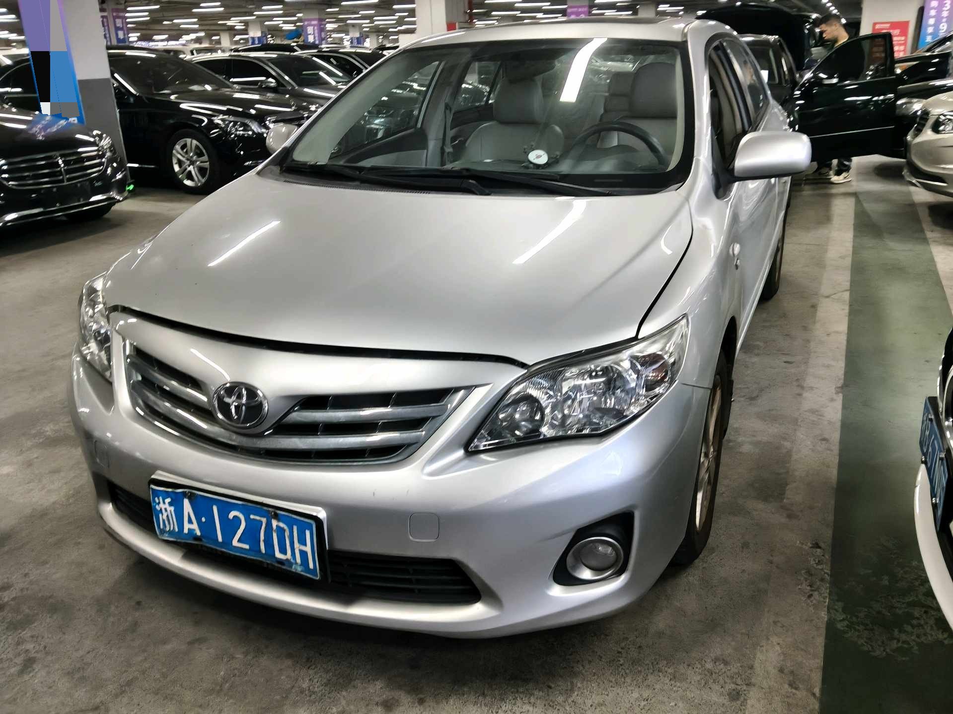 Toyota Corolla 2011 Toyota Corolla 2011 car image