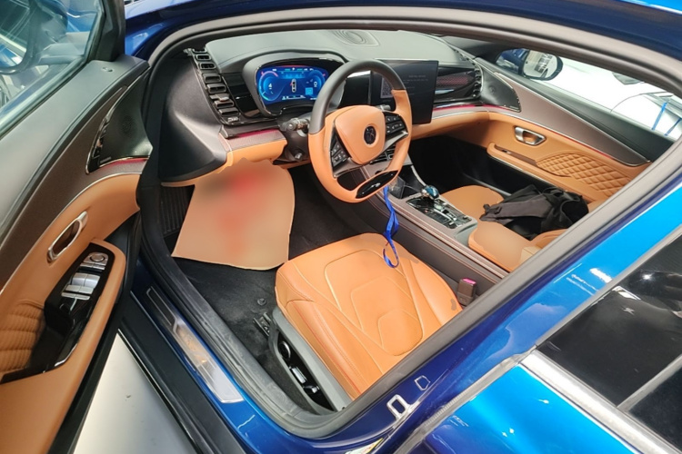 BYD Han 2022 #16 BYD Han 2022 car image #16