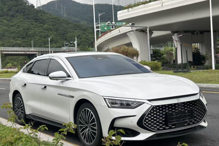 BYD Han 2022 car image #4
