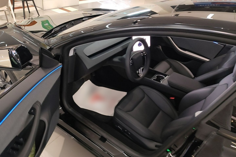 Tesla Model 3 2025 #16 Tesla Model 3 2025 car image #16