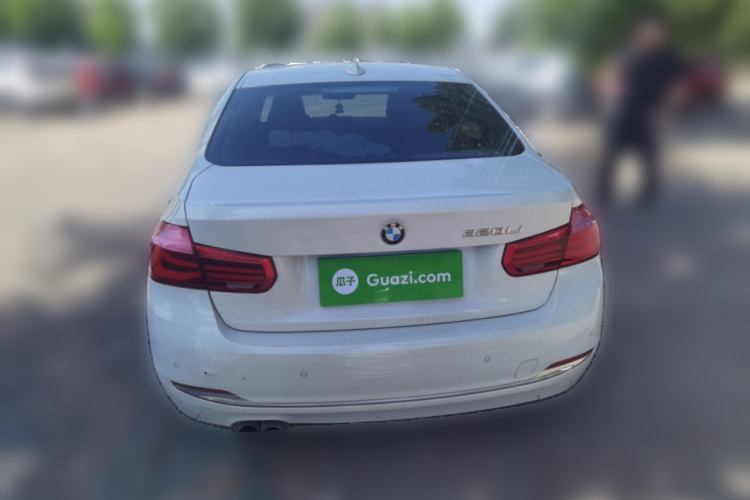 BMW 3 Series 2017 car image #6