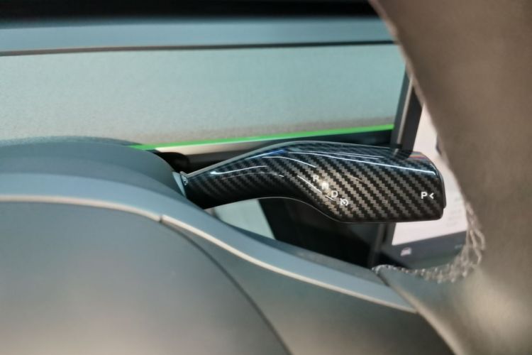 Tesla Model Y 2023 #14 Tesla Model Y 2023 car image #14