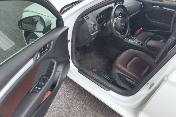 Audi A3 2019 immagine di auto #9