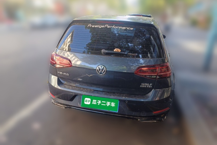 Volkswagen Golf 2018 car image #4