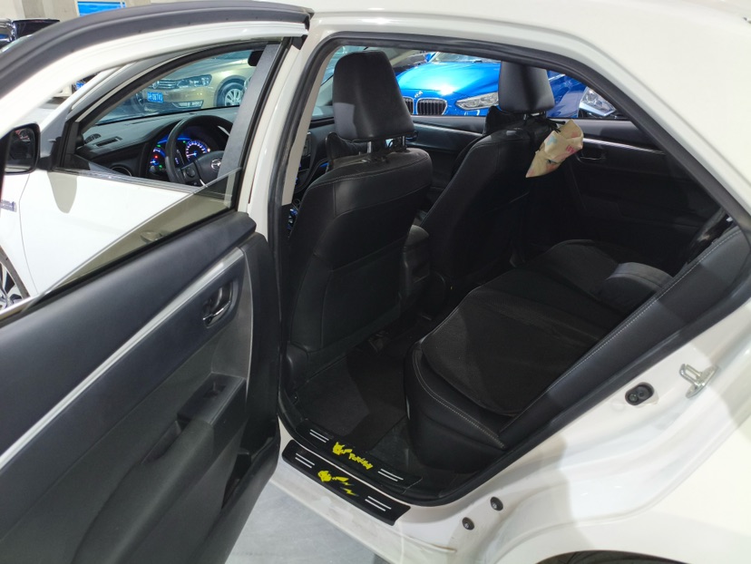 Toyota Corolla Hybird E+ 2022 immagine di auto #7