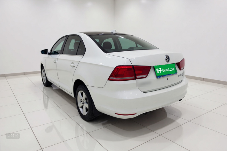 Volkswagen Santana 2016 car image #5