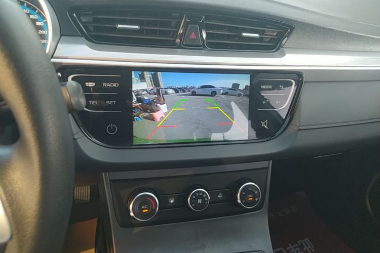 GEELY Emgrand 2021 car image #13